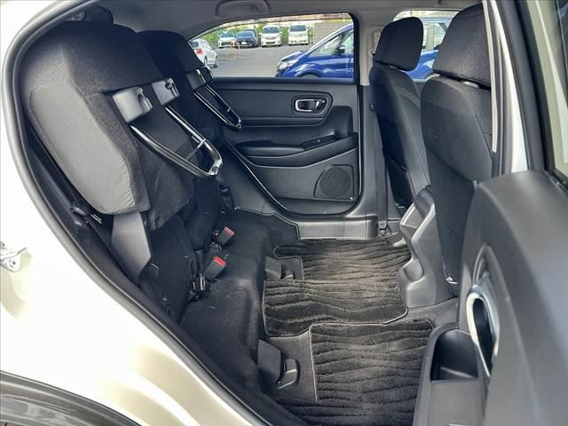 ヴェゼル ｅ：ＨＥＶ　Ｘ　禁煙　純正９型ナビ　Ｂモニタ　ワイヤレス充電　ＥＴＣ２．０　フルセグ　ＢＴ　ホンダセンシング　ＬＥＤヘッド　Ａライト　１６インチＡＷ　スマートキ　Ｐスタート　電子Ｐ　Ａホールド　パドルシフト（34枚目）