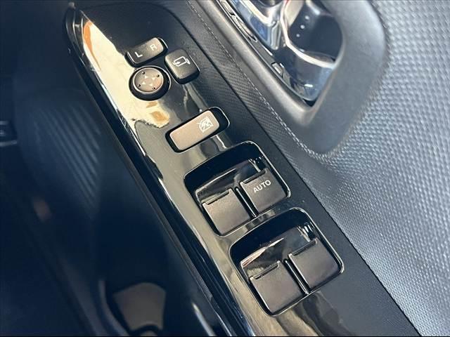 スペーシアカスタム ハイブリッドＧＳ　ナビ　セーフティサポート　ＨＵＤ　電スラ　Ａライト　ＬＥＤ　Ａストップ　シートヒータ　シートリフタ　Ｐスタート　フォグ　スマートキー　ロールサンシェード　１２Ｖ／１２０Ｗソケット　ＳＲＳエアバッグ（30枚目）
