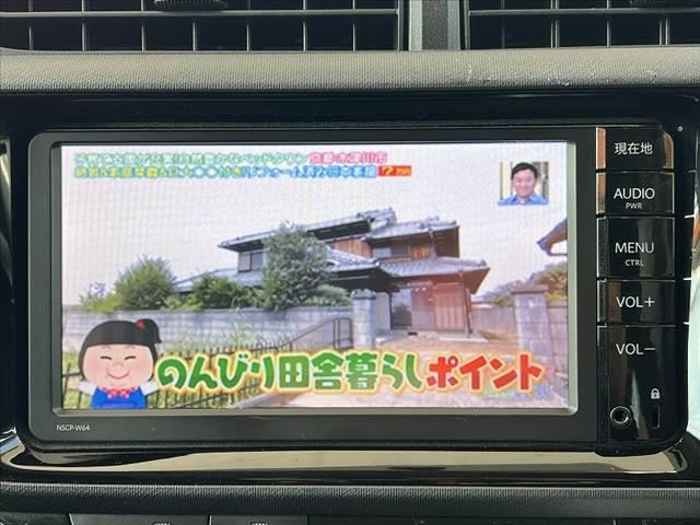 アクア Ｇ　禁煙車　ＬＥＤヘッド　純正ナビ　Ｂモニタ　ＥＴＣ　地デジ　ＢＴ　ＣＤ　ステリモ　ＬＥＤフォグ　クルコン　リモコンキー　革巻きステアリング　リアスポイラー　Ｐガラス　シートリフタ　アームレスト（22枚目）