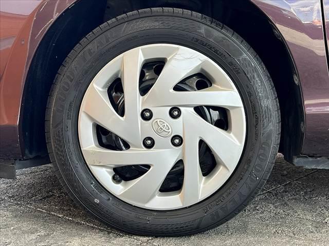 アクア Ｇ　禁煙車　ＬＥＤヘッド　純正ナビ　Ｂモニタ　ＥＴＣ　地デジ　ＢＴ　ＣＤ　ステリモ　ＬＥＤフォグ　クルコン　リモコンキー　革巻きステアリング　リアスポイラー　Ｐガラス　シートリフタ　アームレスト（43枚目）