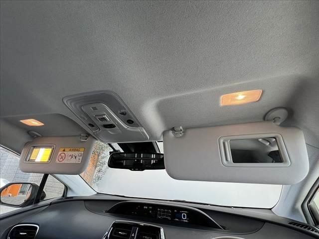プリウス Ａ　後期　禁煙　セーフティ　ナビ　Ｂモニタ　フルセグ　ＢＴオーディオ　ＥＴＣ　レザーステア　レーンキープ　クルコン　ＬＥＤ　フォグ　ステリモ　Ａライト　ＨＵＤ　Ａハイビーム　ＢＳＭ　Ｐシート　スマートキ（31枚目）