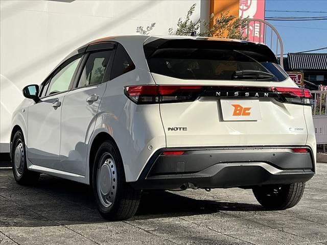 ノート S 社外ナビ スマートキー ETC Aライト Pスタート シートリフター ヘッドライトレベライザー 電子パーキング ブレーキホールド リアワイパー ハロゲンヘッドライト SRSエアバッグ(13枚目)