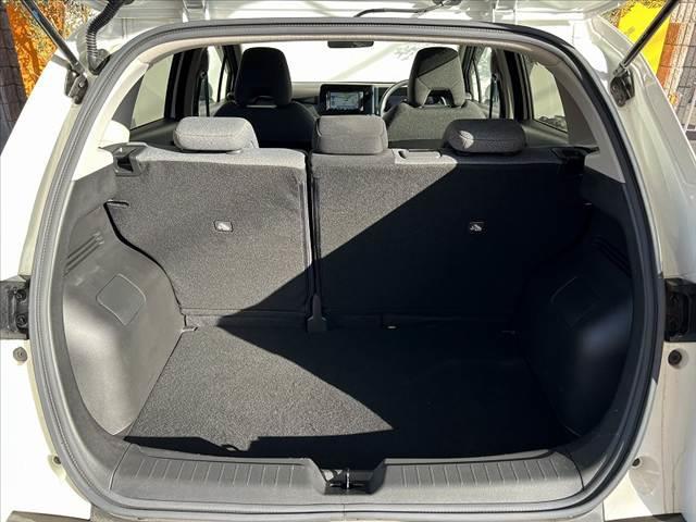 ノート S 社外ナビ スマートキー ETC Aライト Pスタート シートリフター ヘッドライトレベライザー 電子パーキング ブレーキホールド リアワイパー ハロゲンヘッドライト SRSエアバッグ(20枚目)