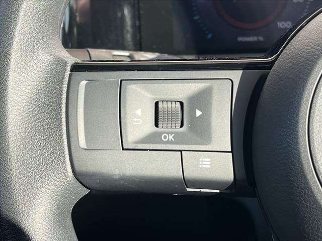 ノート S 社外ナビ スマートキー ETC Aライト Pスタート シートリフター ヘッドライトレベライザー 電子パーキング ブレーキホールド リアワイパー ハロゲンヘッドライト SRSエアバッグ(26枚目)