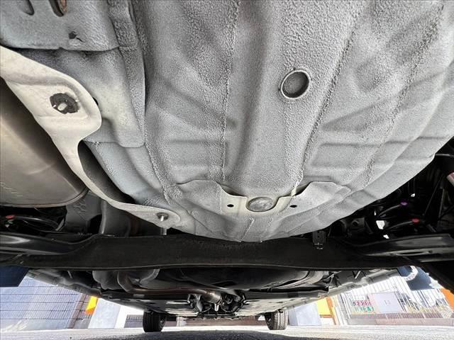 ノート S 社外ナビ スマートキー ETC Aライト Pスタート シートリフター ヘッドライトレベライザー 電子パーキング ブレーキホールド リアワイパー ハロゲンヘッドライト SRSエアバッグ(44枚目)