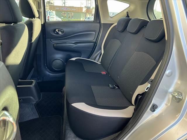 ノート e-パワー B アラウンドビューモニタ インテリジェントツームミラー CD エマブレ 車線逸脱警報 踏み間違い防止 FRバックソナー ETC AUX FM AM Pガラス Aライト Rワイパー インテリジェントキ(19枚目)