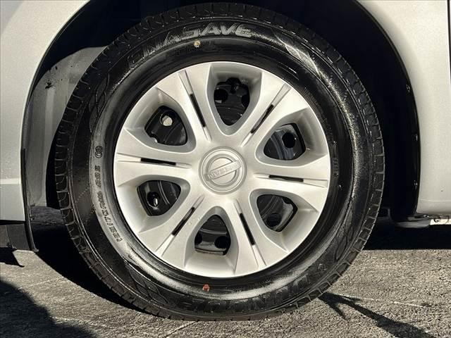 ノート e-パワー B アラウンドビューモニタ インテリジェントツームミラー CD エマブレ 車線逸脱警報 踏み間違い防止 FRバックソナー ETC AUX FM AM Pガラス Aライト Rワイパー インテリジェントキ(41枚目)