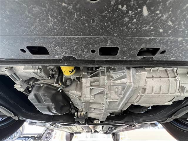 ノート e-パワー B アラウンドビューモニタ インテリジェントツームミラー CD エマブレ 車線逸脱警報 踏み間違い防止 FRバックソナー ETC AUX FM AM Pガラス Aライト Rワイパー インテリジェントキ(42枚目)