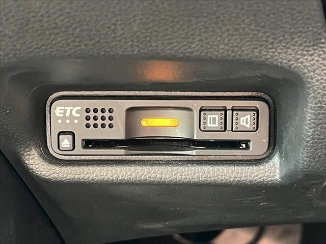 フィット  後期 純正ナビ Bモニタ フルセグ BT ETC DVD CD ホンダセンシング ステリモ LEDヘッド フォグ Aライト スマートキ Pスタート サイドカーテンエアバック ECON Aストップ(7枚目)
