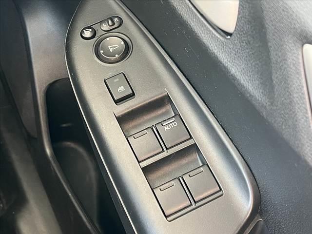 フィット  後期 純正ナビ Bモニタ フルセグ BT ETC DVD CD ホンダセンシング ステリモ LEDヘッド フォグ Aライト スマートキ Pスタート サイドカーテンエアバック ECON Aストップ(31枚目)