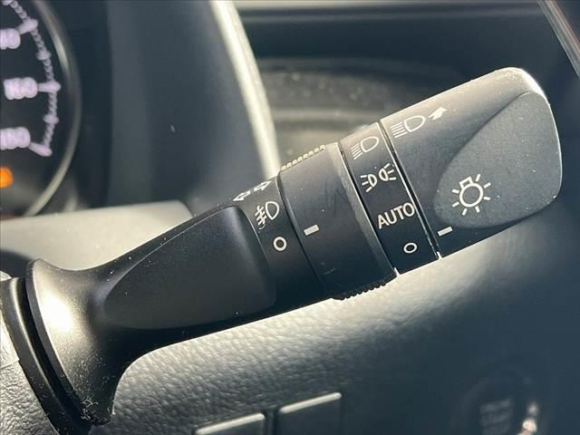 アルファード ２．５Ｓ　Ａパッケージ　禁煙　１０型ナビ　１２．８型フリップダウンモニター　両電スラ　ＥＴＣ　フルセグ　ＤＶＤ　ＢＴオーディオ　ブレーキホールド　横滑防止　ステリモ　ＬＥＤ　フォグ　シートリフター　スマートキー　Ｐスタート（30枚目）