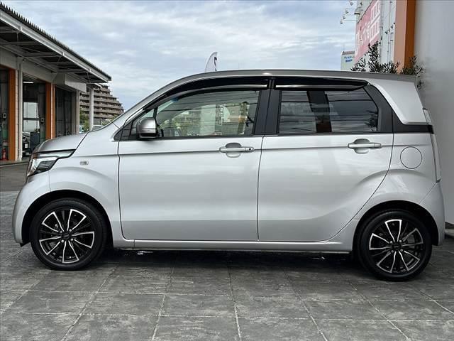 ガラスコーティングなども行っております。プロの業者による、施工ですのでご安心してお頼みください。