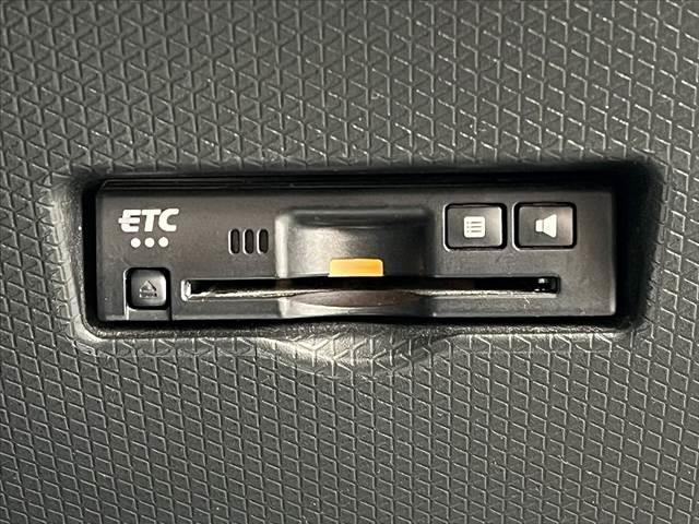 タント ファンクロスターボ　禁煙　９型ＤＡ　全方位　スマートクルーズ　ＥＴＣ　シートヒーター　フルセグ　スマートキー　Ｐスタート　両電スラ　ルーフレール　クルコン　ステリモ　スマートアシスト　バックソナー　Ａストップ　ＬＥＤ（7枚目）