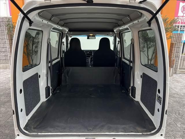 ハイゼットカーゴ ＤＸ　ＳＡＩＩＩ　後期　禁煙車　スマートアシスト３　コーナーセンサー　車線逸脱警報　先行者発信お知らせ　オートハイビーム　ＬＥＤヘッドライト　リモコンキー　ＳＲＳエアバック　ＡＣ　ＦＭ　ＡＭ　Ｐガラス　横滑り防止（21枚目）