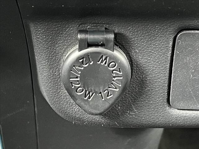 ハイゼットカーゴ ＤＸ　ＳＡＩＩＩ　後期　禁煙車　スマートアシスト３　コーナーセンサー　車線逸脱警報　先行者発信お知らせ　オートハイビーム　ＬＥＤヘッドライト　リモコンキー　ＳＲＳエアバック　ＡＣ　ＦＭ　ＡＭ　Ｐガラス　横滑り防止（24枚目）