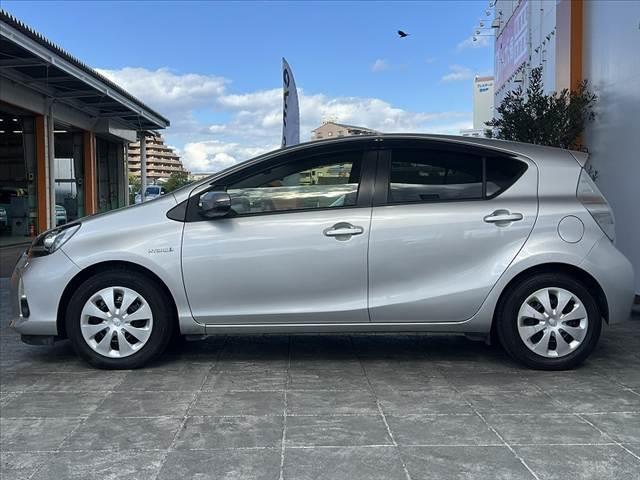 アクア S 禁煙 スマートキー LED シートヒーター ナビ ステリモ Bモニタ BTオーディオ ETC ナノイー Aライト Pスタート フォグ シートリフター バイザー リアワイパー ECOモード EVモード(11枚目)