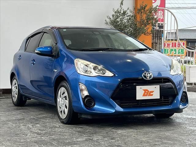 アクア Ｓ　中期　セーフティＳ　スマートキー　Ｐスタート　ナビ　Ｂモニ　ＥＴＣ　フルセグ　ＢＴ　ＡＢＳ　ＳＲＳエアバッグ　横滑防止　Ａハイビーム　レベライザー　車線逸脱警報　集中ドアロック　チルトステア（8枚目）