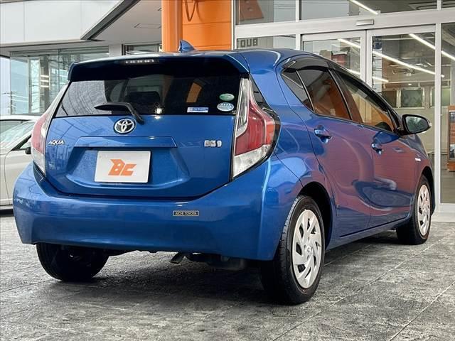 アクア Ｓ　中期　セーフティＳ　スマートキー　Ｐスタート　ナビ　Ｂモニ　ＥＴＣ　フルセグ　ＢＴ　ＡＢＳ　ＳＲＳエアバッグ　横滑防止　Ａハイビーム　レベライザー　車線逸脱警報　集中ドアロック　チルトステア（15枚目）