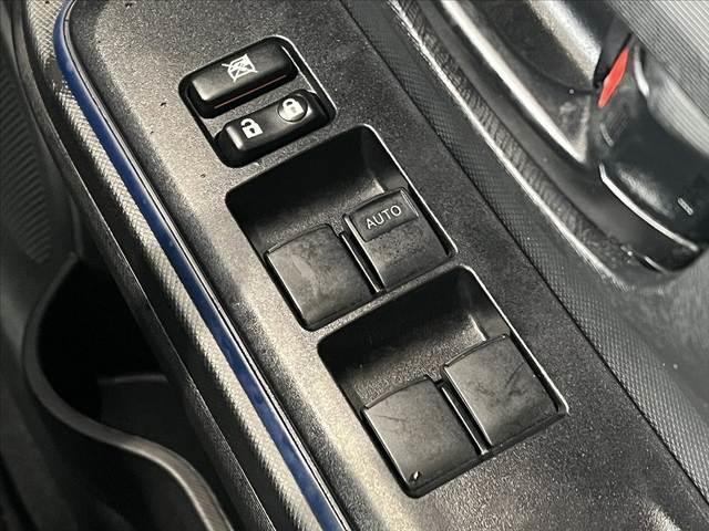 アクア Ｓ　中期　セーフティＳ　スマートキー　Ｐスタート　ナビ　Ｂモニ　ＥＴＣ　フルセグ　ＢＴ　ＡＢＳ　ＳＲＳエアバッグ　横滑防止　Ａハイビーム　レベライザー　車線逸脱警報　集中ドアロック　チルトステア（29枚目）