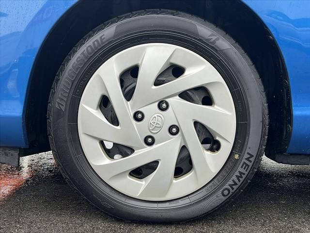 アクア Ｓ　中期　セーフティＳ　スマートキー　Ｐスタート　ナビ　Ｂモニ　ＥＴＣ　フルセグ　ＢＴ　ＡＢＳ　ＳＲＳエアバッグ　横滑防止　Ａハイビーム　レベライザー　車線逸脱警報　集中ドアロック　チルトステア（43枚目）