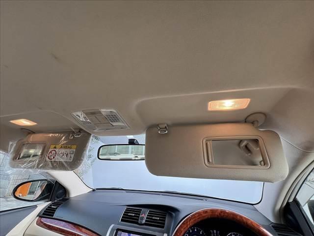 プレミオ １．５Ｆ　ＥＸパッケージ　禁煙　ナビ　バックモニター　ＥＴＣ　Ｐスタート　Ａライト　スマートキー　ステリモ　パワーシート　プライバシーガラス　ＳＲＳエアバッグ　チルトステアリング　バニティミラ　バイザ　ＩＳＯＦＩＸ　ＨＩＤ（30枚目）