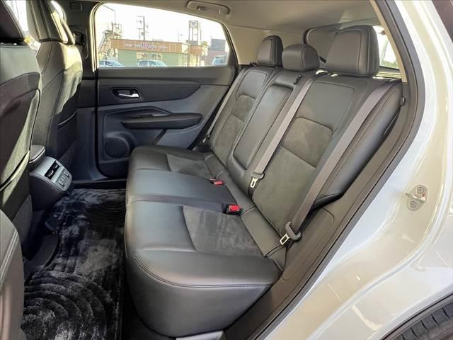 アリア B9 e-4ORCE 後期 禁煙 プロパイ2.0 ガラスルーフ BOSE 12.3型ナビ 充電ケーブル200V/7.5M フルセグ BTオーディオ 360度セーフティ Dミラ コンビシート 全席シートヒータ BSM HUD(19枚目)