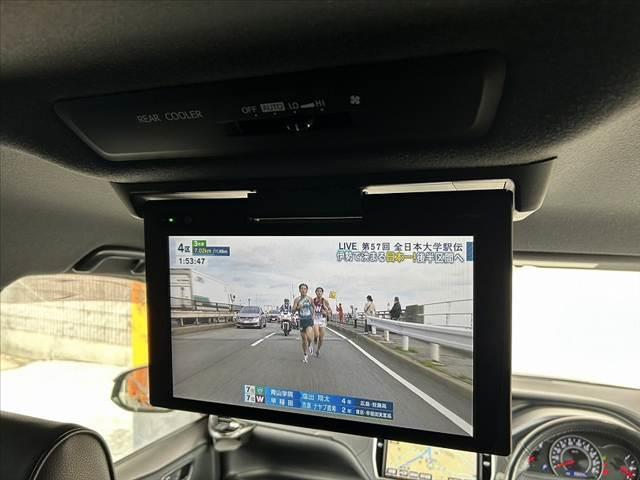 ヴォクシー ZS 禁煙 純10インチナビ フリップダウンモニター 両電スラ セーフティセンスC Bモニター ETC フルセグ Aライト Aストップ クルーズコントロール シートリフター LED SRSエアバッグ(5枚目)