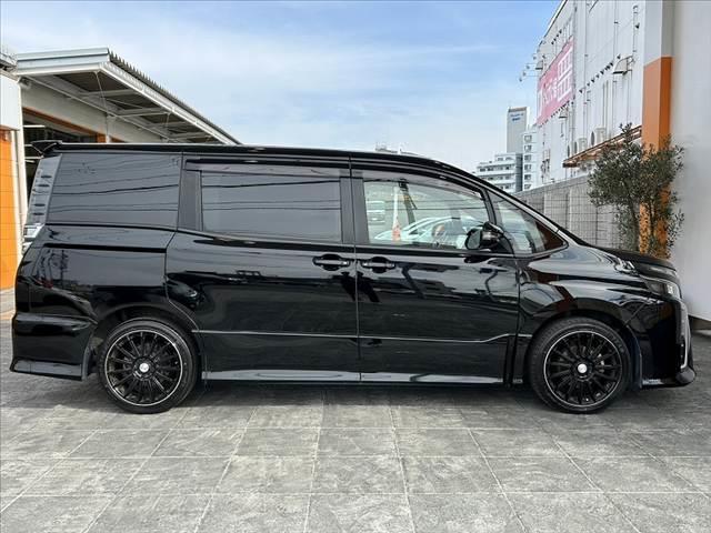 ヴォクシー ZS 禁煙 純10インチナビ フリップダウンモニター 両電スラ セーフティセンスC Bモニター ETC フルセグ Aライト Aストップ クルーズコントロール シートリフター LED SRSエアバッグ(12枚目)