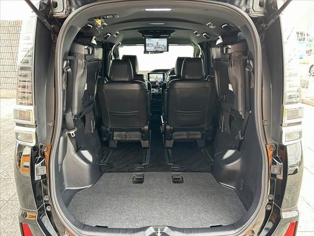 ヴォクシー ZS 禁煙 純10インチナビ フリップダウンモニター 両電スラ セーフティセンスC Bモニター ETC フルセグ Aライト Aストップ クルーズコントロール シートリフター LED SRSエアバッグ(23枚目)