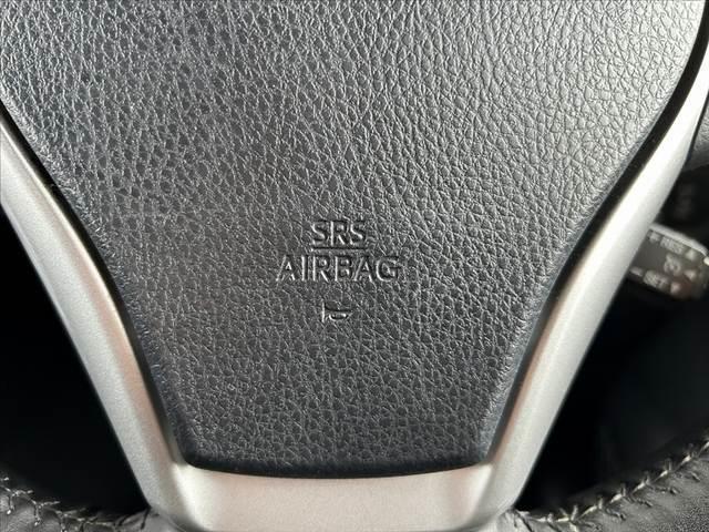 ヴォクシー ZS 禁煙 純10インチナビ フリップダウンモニター 両電スラ セーフティセンスC Bモニター ETC フルセグ Aライト Aストップ クルーズコントロール シートリフター LED SRSエアバッグ(28枚目)