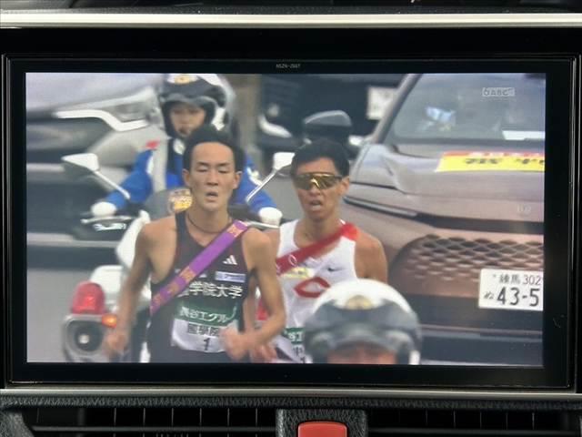 ヴォクシー ZS 禁煙 純10インチナビ フリップダウンモニター 両電スラ セーフティセンスC Bモニター ETC フルセグ Aライト Aストップ クルーズコントロール シートリフター LED SRSエアバッグ(30枚目)