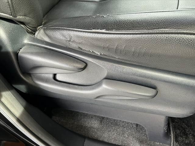 ヴォクシー ZS 禁煙 純10インチナビ フリップダウンモニター 両電スラ セーフティセンスC Bモニター ETC フルセグ Aライト Aストップ クルーズコントロール シートリフター LED SRSエアバッグ(35枚目)