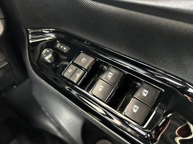 ヴォクシー ZS 禁煙 純10インチナビ フリップダウンモニター 両電スラ セーフティセンスC Bモニター ETC フルセグ Aライト Aストップ クルーズコントロール シートリフター LED SRSエアバッグ(36枚目)