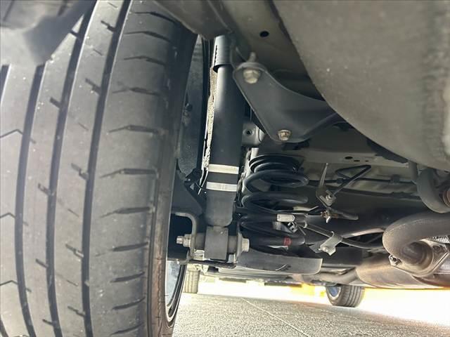 ヴォクシー ZS 禁煙 純10インチナビ フリップダウンモニター 両電スラ セーフティセンスC Bモニター ETC フルセグ Aライト Aストップ クルーズコントロール シートリフター LED SRSエアバッグ(52枚目)