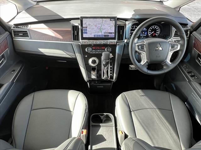 デリカD:5 P 後期 禁煙 11型ナビ eアシスト 両電スラ レーダークルーズ ETC DVD BTオーディオ全方位 フルセグ スマートキー 4WD ブレーキH シートカバー シートヒータ Pシート レーンキープ(2枚目)