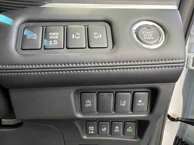 デリカD:5 P 後期 禁煙 11型ナビ eアシスト 両電スラ レーダークルーズ ETC DVD BTオーディオ全方位 フルセグ スマートキー 4WD ブレーキH シートカバー シートヒータ Pシート レーンキープ(5枚目)