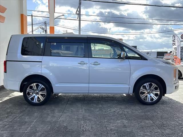 デリカD:5 P 後期 禁煙 11型ナビ eアシスト 両電スラ レーダークルーズ ETC DVD BTオーディオ全方位 フルセグ スマートキー 4WD ブレーキH シートカバー シートヒータ Pシート レーンキープ(12枚目)