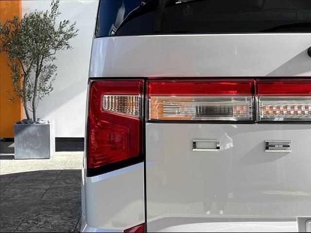 デリカD:5 P 後期 禁煙 11型ナビ eアシスト 両電スラ レーダークルーズ ETC DVD BTオーディオ全方位 フルセグ スマートキー 4WD ブレーキH シートカバー シートヒータ Pシート レーンキープ(40枚目)