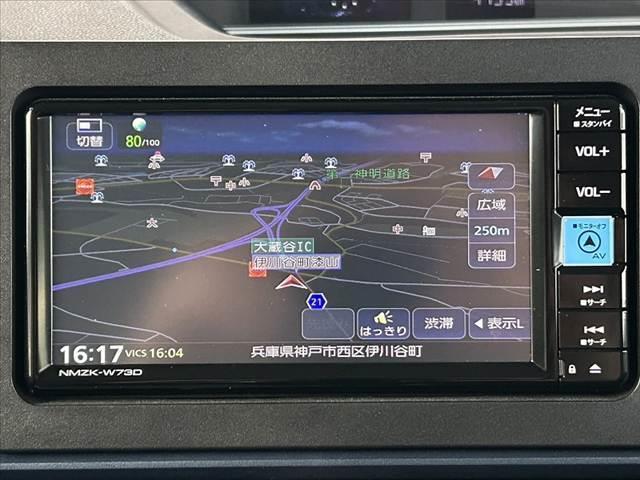 シフォン Ｇ　禁煙　両電スラ　パノラミックビュ　純正ナビ　フルセグ　ＢＴ　ＳＡ　ＤＶＤ　ＬＥＤヘッド　Ａライト　シートヒータ　ＡＢＳ　スマートキ　Ｐスタート　運転席ロングスライド　バニティミラ（3枚目）