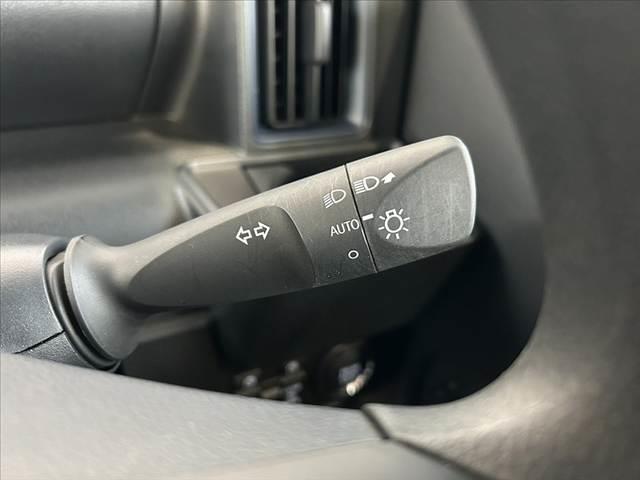 シフォン Ｇ　禁煙　両電スラ　パノラミックビュ　純正ナビ　フルセグ　ＢＴ　ＳＡ　ＤＶＤ　ＬＥＤヘッド　Ａライト　シートヒータ　ＡＢＳ　スマートキ　Ｐスタート　運転席ロングスライド　バニティミラ（25枚目）