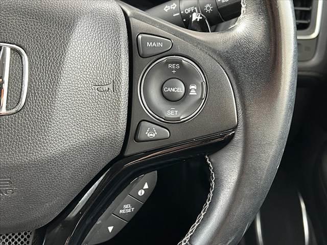 ヴェゼル ハイブリッドZ・ホンダセンシング 禁煙 8型ナビ BTオーディオ DVD Bモニ フルセグ ステリモ パドルシフト LED フォグ ETC Pガラス ルーフレール シートヒータ ブレーキホールド Aライト コンビシート レザーハンドル(5枚目)