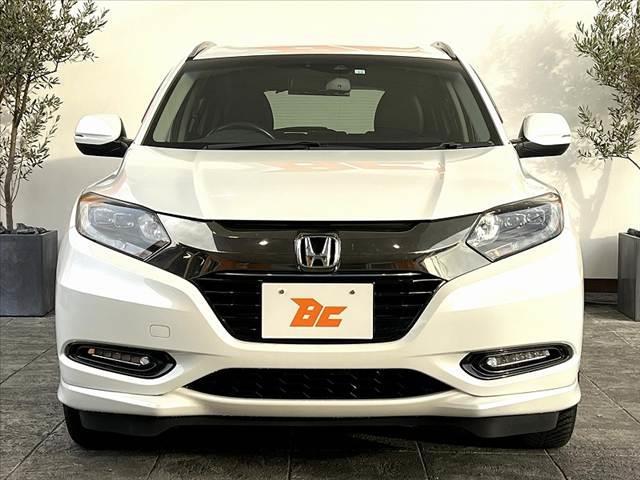 ヴェゼル ハイブリッドZ・ホンダセンシング 禁煙 8型ナビ BTオーディオ DVD Bモニ フルセグ ステリモ パドルシフト LED フォグ ETC Pガラス ルーフレール シートヒータ ブレーキホールド Aライト コンビシート レザーハンドル(9枚目)