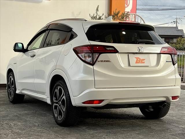 ヴェゼル ハイブリッドZ・ホンダセンシング 禁煙 8型ナビ BTオーディオ DVD Bモニ フルセグ ステリモ パドルシフト LED フォグ ETC Pガラス ルーフレール シートヒータ ブレーキホールド Aライト コンビシート レザーハンドル(13枚目)