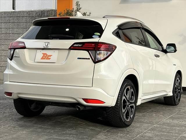 ヴェゼル ハイブリッドZ・ホンダセンシング 禁煙 8型ナビ BTオーディオ DVD Bモニ フルセグ ステリモ パドルシフト LED フォグ ETC Pガラス ルーフレール シートヒータ ブレーキホールド Aライト コンビシート レザーハンドル(14枚目)