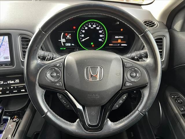 ヴェゼル ハイブリッドZ・ホンダセンシング 禁煙 8型ナビ BTオーディオ DVD Bモニ フルセグ ステリモ パドルシフト LED フォグ ETC Pガラス ルーフレール シートヒータ ブレーキホールド Aライト コンビシート レザーハンドル(26枚目)