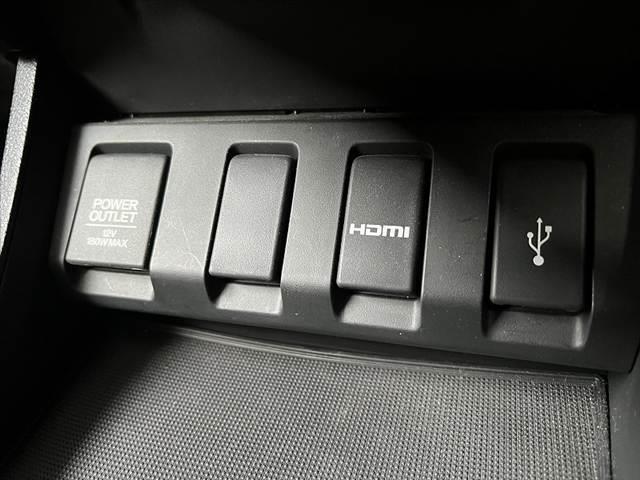 ヴェゼル ハイブリッドZ・ホンダセンシング 禁煙 8型ナビ BTオーディオ DVD Bモニ フルセグ ステリモ パドルシフト LED フォグ ETC Pガラス ルーフレール シートヒータ ブレーキホールド Aライト コンビシート レザーハンドル(32枚目)