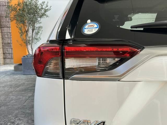 RAV4 中期 禁煙 パノラマルーフ モデリスタ 10.5型ナビ 全方位 ETC セーフティ BSM LED クルコン シートヒータ エアーシート ルーフレール Pゲート スマートキ Pスタ ハンドルヒータ(43枚目)