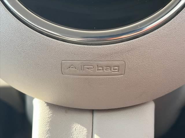 500 1.2 ポップ 禁煙 CDオーディオ 5速デュアロジック リモコンキー シートリフター SRSエアバッグ チルトステアリング シートアンダーボックス バニティミラー ノーマルルーフ ハロゲンヘッドライト ボディ同色(5枚目)