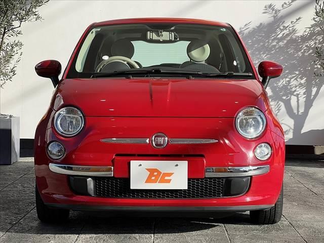 500 1.2 ポップ 禁煙 CDオーディオ 5速デュアロジック リモコンキー シートリフター SRSエアバッグ チルトステアリング シートアンダーボックス バニティミラー ノーマルルーフ ハロゲンヘッドライト ボディ同色(9枚目)