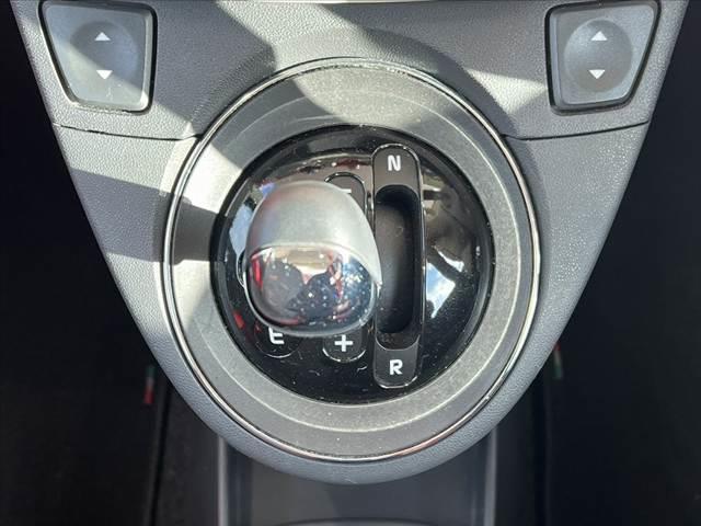 500 1.2 ポップ 禁煙 CDオーディオ 5速デュアロジック リモコンキー シートリフター SRSエアバッグ チルトステアリング シートアンダーボックス バニティミラー ノーマルルーフ ハロゲンヘッドライト ボディ同色(23枚目)